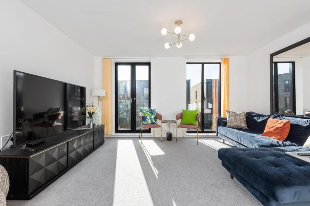 Amazing New Built Townhouse With Garden In London Vila Hendon Exterior foto