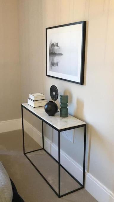 Amazing New Built Townhouse With Garden In London Vila Hendon Exterior foto